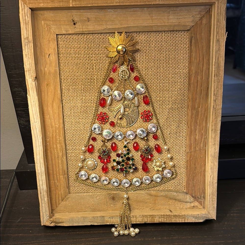 Rustic Burlap Christmas Tree Wall Art
